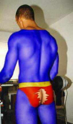 Superass... Superman non pode co traxe